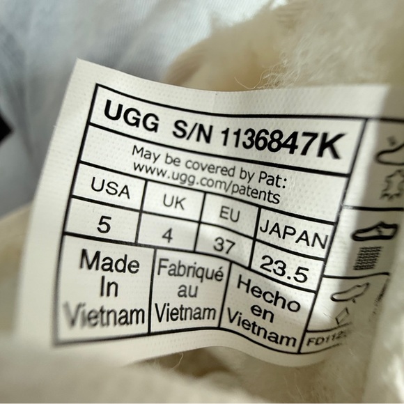 New Ugg Neumel white leather boots kids boy size 5 - Picture 12 of 12